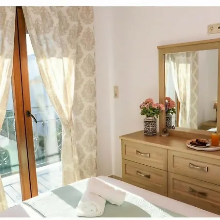 Barbara's House * Skiathos Town